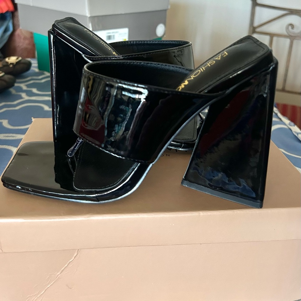 Black Women's Heeled Mules